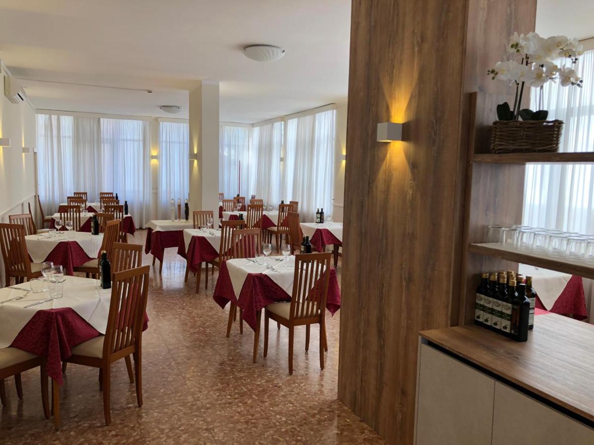 Hotel Karibe Bibione Exterior photo